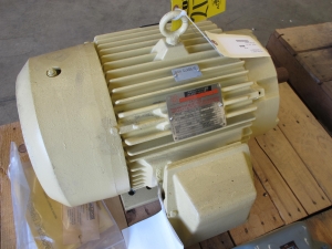 MOTOR, ELECTRIC TYPE, 15 HORSEPOWER, 460VAC 3 PHASE 60HZ ELEC RATING, 3600 RPM, 254T FRAME, 19 AMPS, TEFC-XT ENCLOSURE, CONTINUOUS DUTY. PART # 17YF281034 (W-44) LOADING & HANDLING FEE $15-
